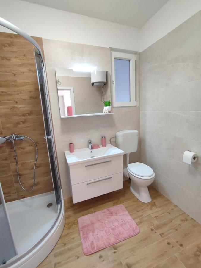 Apartmani V&V - New Apartments Муртер Екстериор снимка